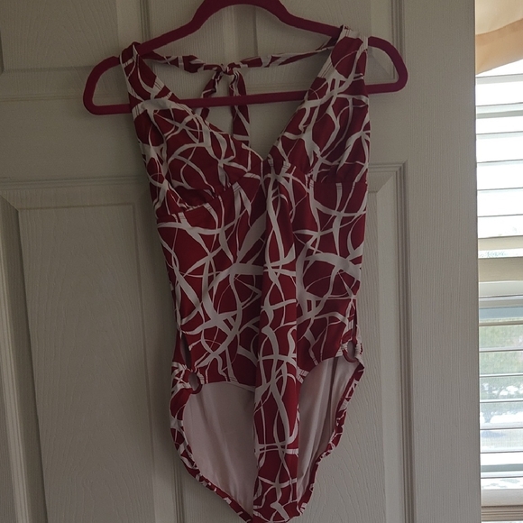 Jantzen Other - Jantzen One Piece Swimsuit in Red and White